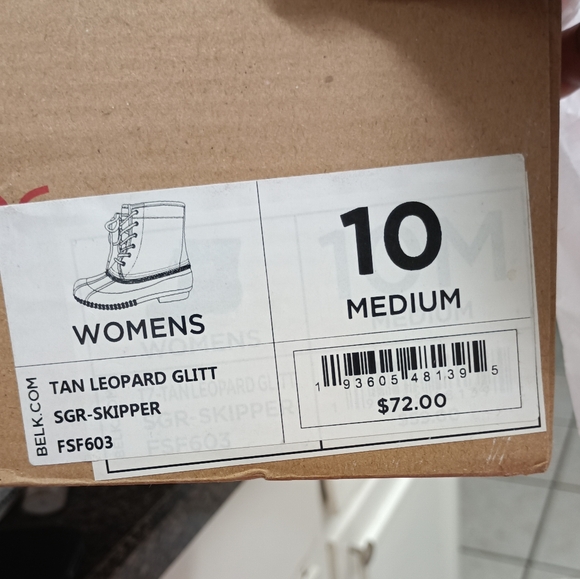 Boots - Picture 4 of 4